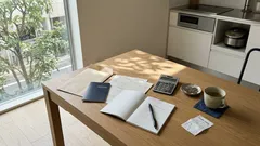 70代夫婦の貯蓄「平均1923万円」に安心していい？ 中央値800万円と年金・生活費の現実を整理する